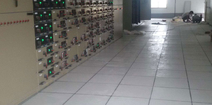 青青草黄色污APP下载地板.png