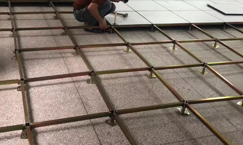 青青草污视频地板收邊技巧的講解